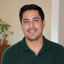 Alejandro Reyes